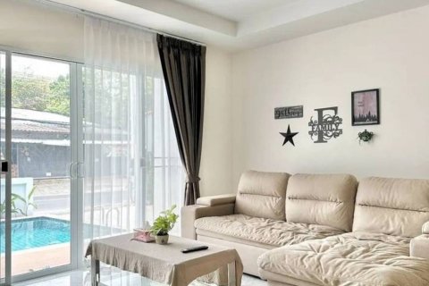 Casa de 3 dormitorios en Phuket, Tailandia № 115888 - foto 4
