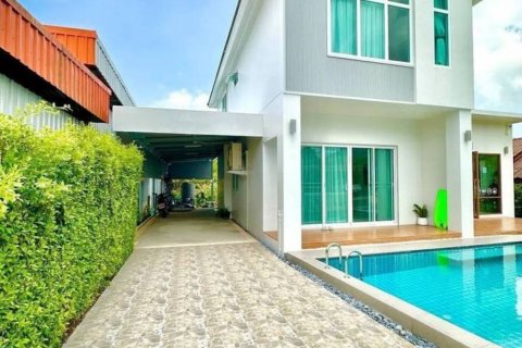 Casa de 3 dormitorios en Phuket, Tailandia № 115888 - foto 2