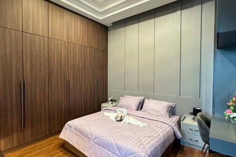 Casa de 3 dormitorios en Pattaya, Tailandia № 115893 - foto 8