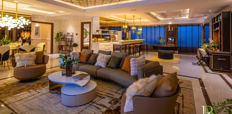 Apartamento de 3 dormitorios en Pattaya, Tailandia № 123252