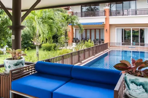 Casa de 5 dormitorios en Bang Tao, Tailandia № 104373 - foto 13