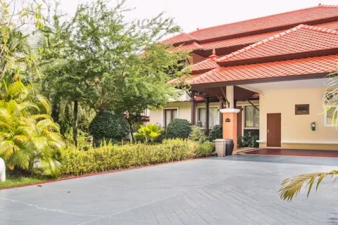 Casa de 5 dormitorios en Bang Tao, Tailandia № 104373 - foto 17