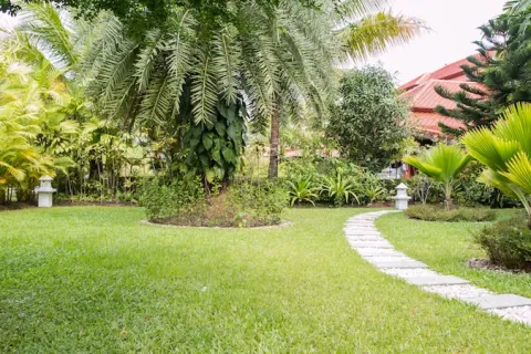 Casa de 5 dormitorios en Bang Tao, Tailandia № 104373 - foto 18