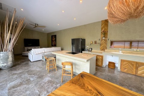 Casa de 3 dormitorios en Ko Samui, Tailandia № 85108 - foto 4