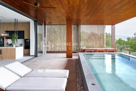 Casa de 4 dormitorios en Chalong, Tailandia № 131816 - foto 3