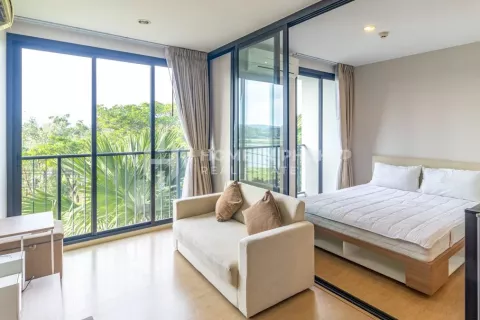 Condominio de 1 dormitorio en Bang Tao, Tailandia № 130974