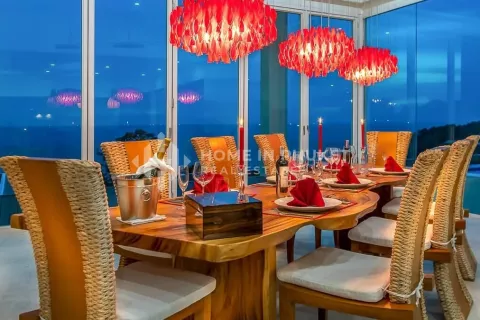Casa de 6 dormitorios en Kamala, Tailandia № 130972 - foto 14