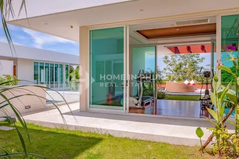 Casa de 6 dormitorios en Kamala, Tailandia № 130972 - foto 22