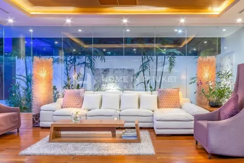 Casa de 6 dormitorios en Kamala, Tailandia № 130972 - foto 11