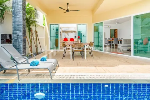 Casa de 6 dormitorios en Nai Harn Beach, Tailandia № 130970 - foto 2