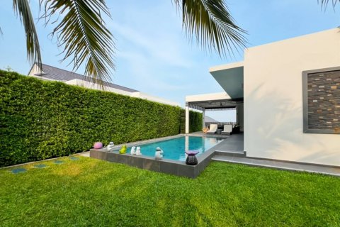 Chalet de 3 dormitorios en Hua Hin, Tailandia № 124542 - foto 8