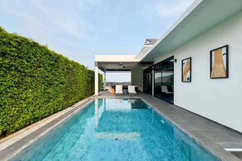 Chalet de 3 dormitorios en Hua Hin, Tailandia № 124542 - foto 4