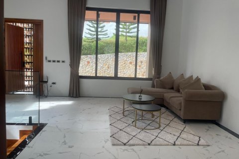 Chalet de 3 dormitorios en Bang Tao, Tailandia № 78637 - foto 9