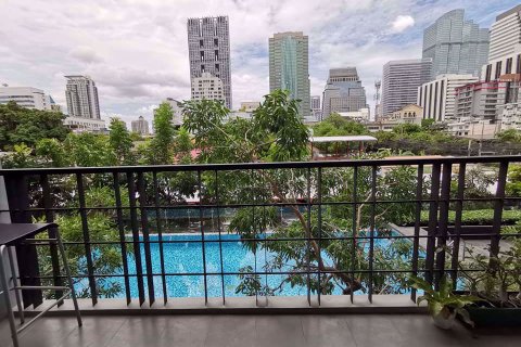 Condominio de 2 dormitorios en Bang Rak, Bangkok, Tailandia № 77210 - foto 13