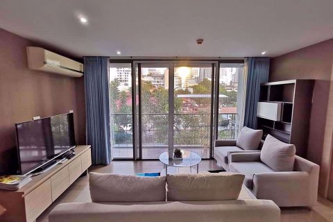 Condominio de 2 dormitorios en Bang Rak, Bangkok, Tailandia № 77210 - foto 4