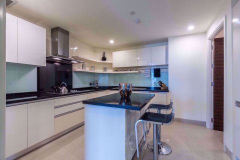 Condominio de 4 dormitorios en Khlong San, Bangkok, Tailandia № 77211 - foto 5
