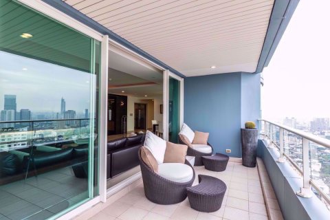 Condominio de 4 dormitorios en Khlong San, Bangkok, Tailandia № 77211 - foto 23