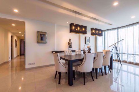 Condominio de 4 dormitorios en Khlong San, Bangkok, Tailandia № 77211 - foto 3