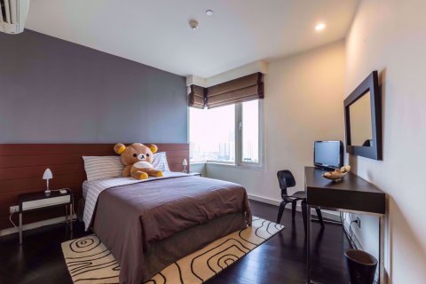 Condominio de 4 dormitorios en Khlong San, Bangkok, Tailandia № 77211 - foto 19