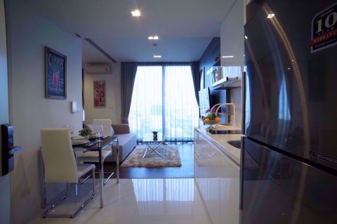 Condominio de 1 dormitorio en Sathon, Bangkok, Tailandia № 77214 - foto 4