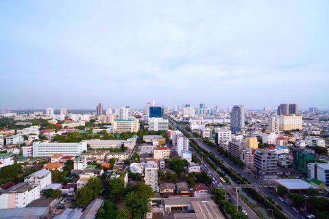 Condominio de 1 dormitorio en Sathon, Bangkok, Tailandia № 77214 - foto 12