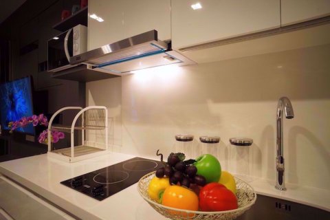 Condominio de 1 dormitorio en Sathon, Bangkok, Tailandia № 77214 - foto 6