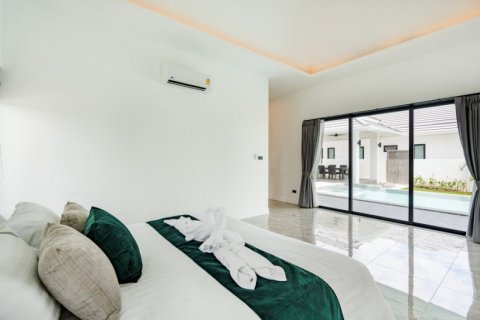 Casa de 3 dormitorios en Hua Hin, Tailandia № 125119 - foto 12