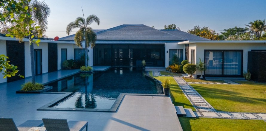 Casa de 6 dormitorios en Hua Hin, Tailandia № 125117