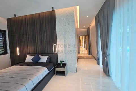 Casa de 3 dormitorios en Hua Hin, Tailandia № 125115 - foto 13