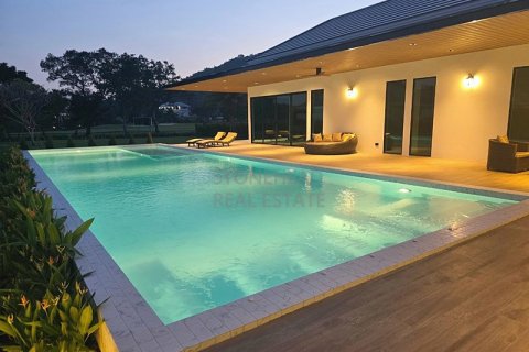 Casa de 3 dormitorios en Hua Hin, Tailandia № 125115 - foto 6
