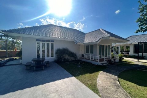Villa in Cha-am, Thailand 4 bedrooms № 119473 - photo 10