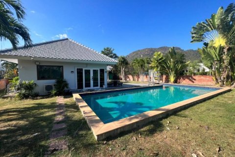 Villa in Cha-am, Thailand 4 bedrooms № 119473 - photo 2
