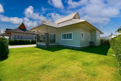 Casa de 3 dormitorios en Hua Hin, Tailandia № 125274 - foto 2