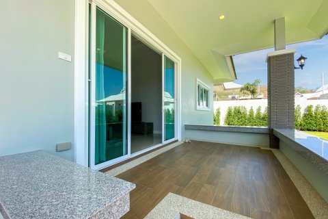 Casa de 3 dormitorios en Hua Hin, Tailandia № 125274 - foto 3
