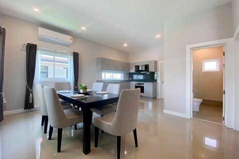 Casa de 3 dormitorios en Hua Hin, Tailandia № 125274 - foto 10