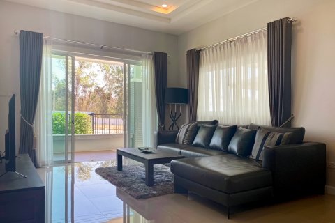 Casa de 3 dormitorios en Hua Hin, Tailandia № 125274 - foto 7