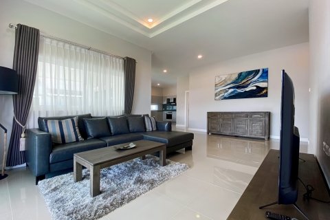 Casa de 3 dormitorios en Hua Hin, Tailandia № 125274 - foto 5