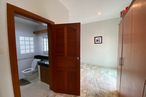 Casa de 3 dormitorios en Hua Hin, Tailandia № 125277 - foto 15