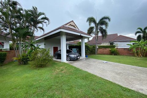 Casa de 3 dormitorios en Hua Hin, Tailandia № 125277 - foto 5