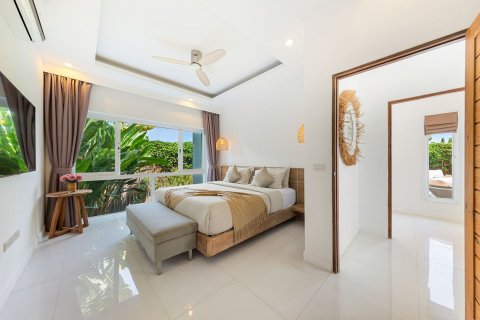 Casa de 3 dormitorios en Ko Samui, Tailandia № 100655 - foto 16