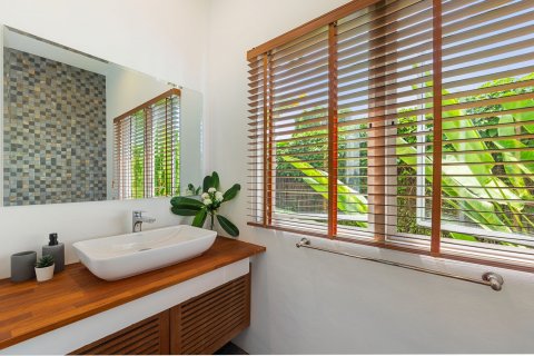 Casa de 3 dormitorios en Ko Samui, Tailandia № 100655 - foto 13
