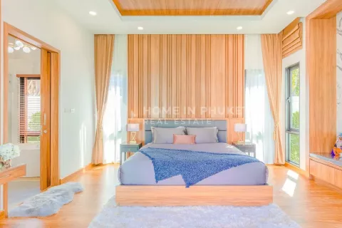 Casa de 4 dormitorios en Chalong, Tailandia № 131126 - foto 10