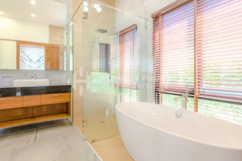 Casa de 4 dormitorios en Chalong, Tailandia № 131126 - foto 13