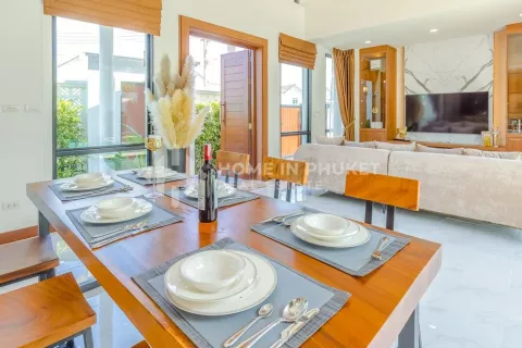 Casa de 4 dormitorios en Chalong, Tailandia № 131126 - foto 8