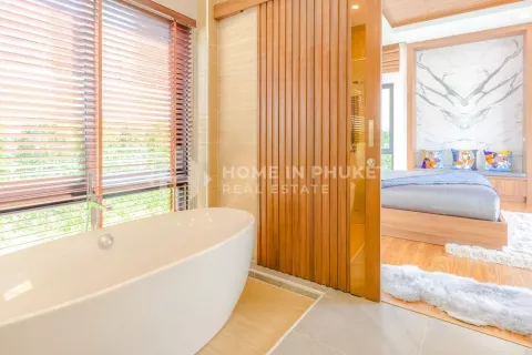 Casa de 4 dormitorios en Chalong, Tailandia № 131126 - foto 12