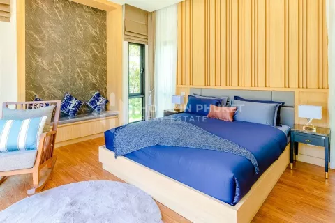 Casa de 4 dormitorios en Chalong, Tailandia № 131126 - foto 15