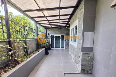 Estudio en Pattaya, Tailandia № 125669 - foto 17