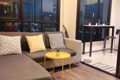 Condo à Bangkok, Thaïlande, 1 chambre à The Base Park East Sukhumvit 77  № 111130