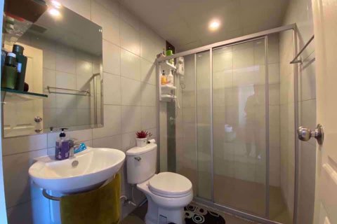 Condominio de 2 dormitorios en Bang Sue, Bangkok, Tailandia № 76928 - foto 9