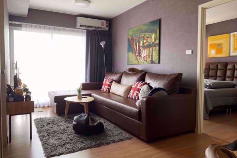 Condo à Bang Sue, Bangkok, Thaïlande, 2 chambres  № 76928